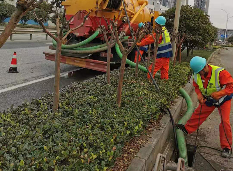 调兵山市政管道清淤
